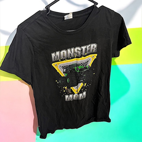 Monster truck MOM T shirt MEDIUM - Picture 1 of 3